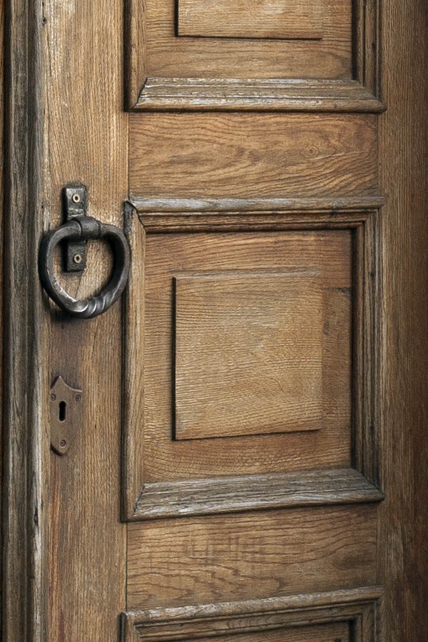 Photo 13360: Panelled, oiled double door with fan light