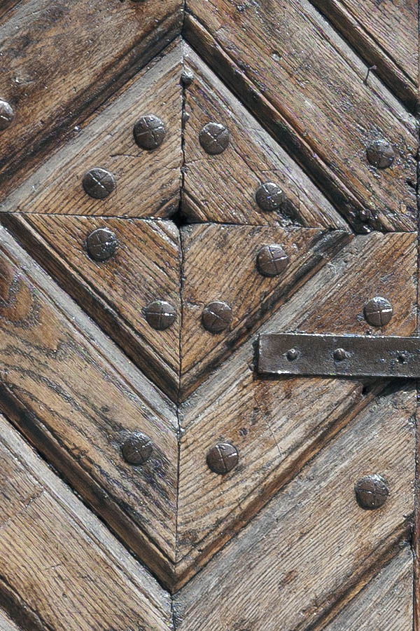 Photo 13823: Worn, panelled, brown, lacquered double door