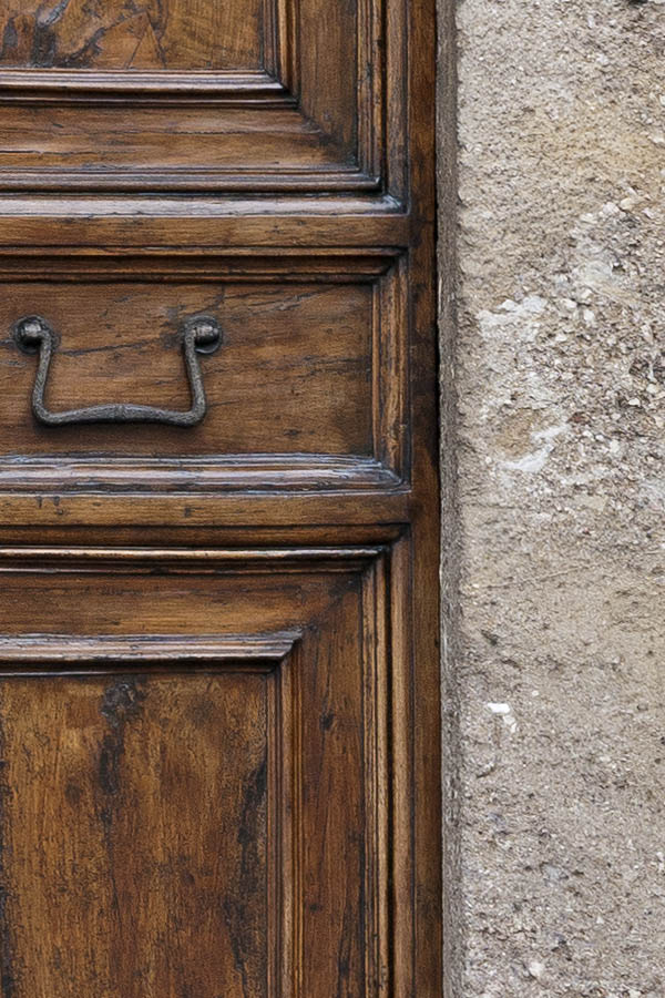 Photo 14913: Panelled, lacquered double door
