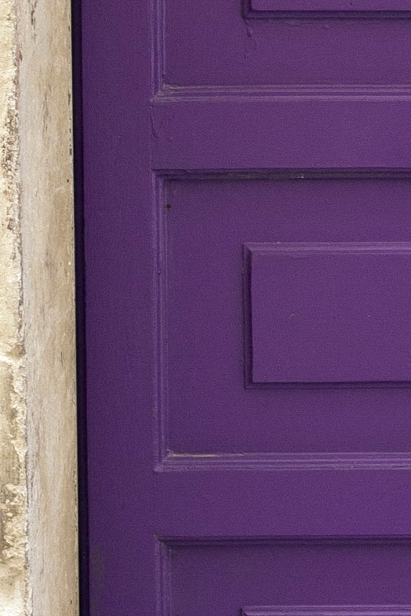 Photo 15390: Panelled, purple door