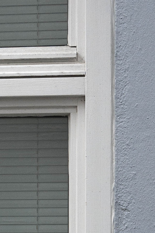 Photo 16628: White window with four frames