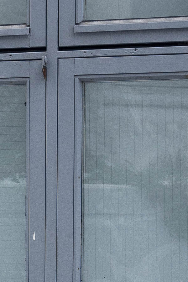 Photo 16832: Grey window with six frames