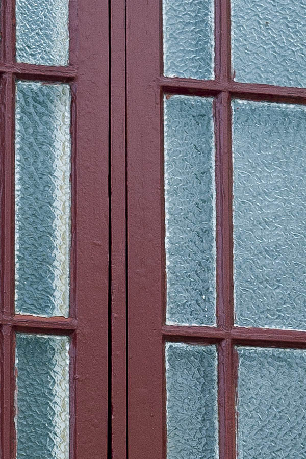Photo 17102: Worn, brown window with two frames and 40 panes in Art Nouveau style