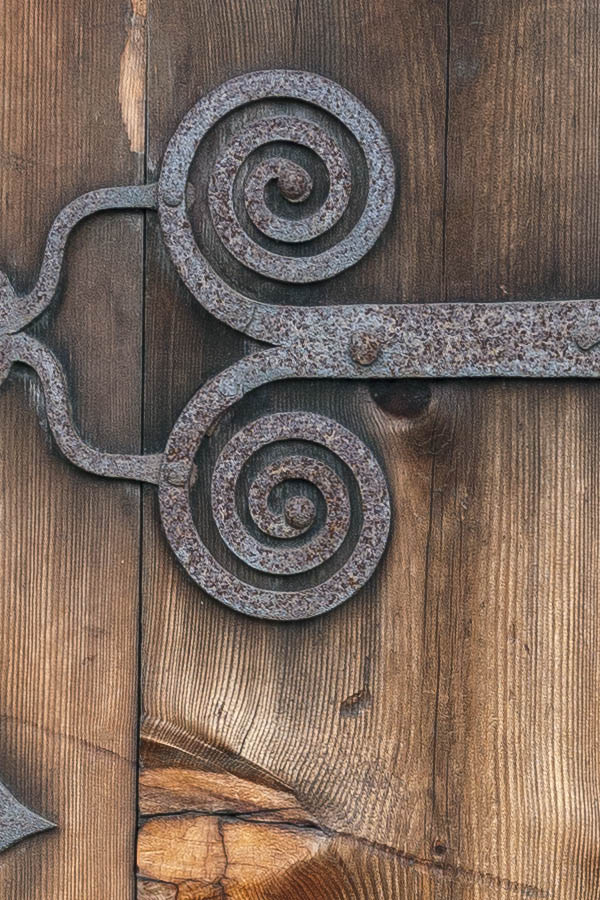 Photo 17532: Oiled door made of boards