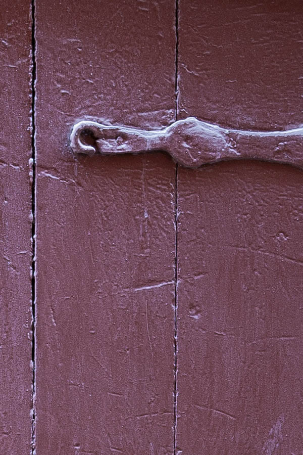 Photo 17677: Two purple shutters