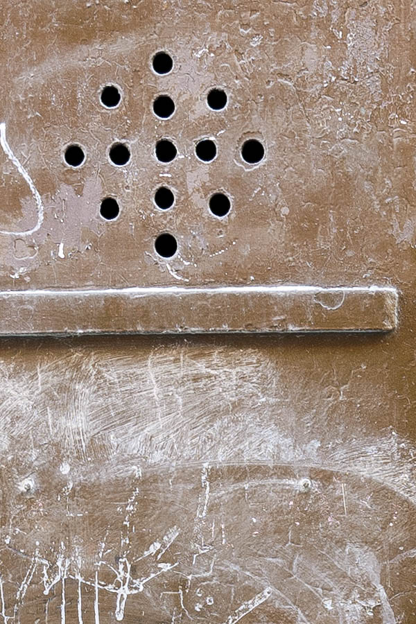 Photo 17700: Brown metal plate double door