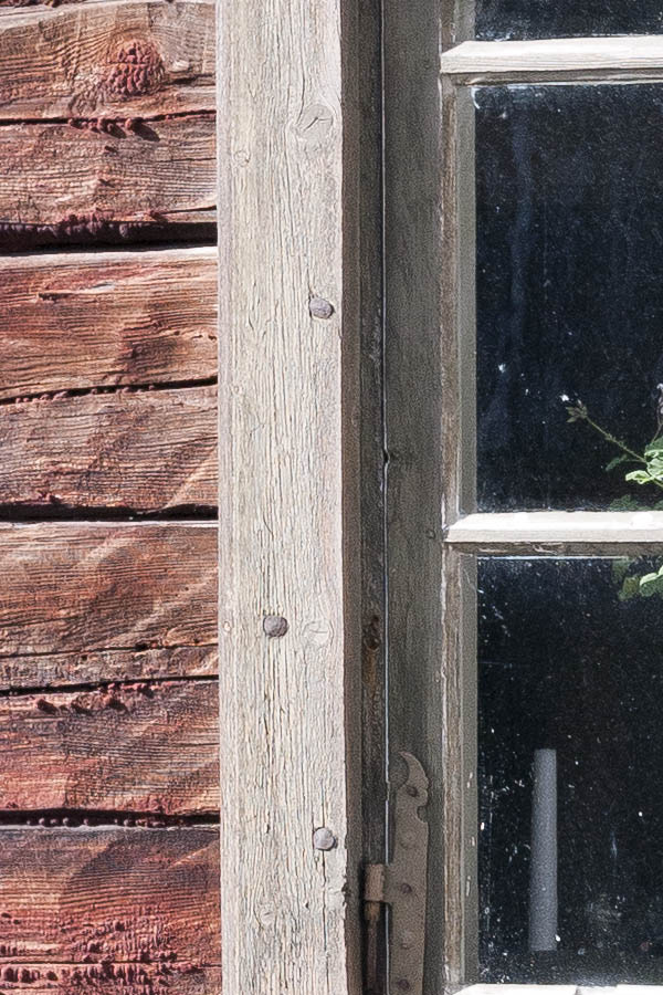 Photo 17971: Light grey window with two frames and 12 panes