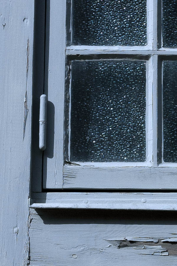 Photo 18236: Light blue window with nine panes