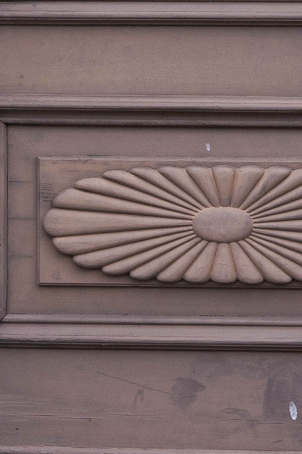 Photo 18358: Panelled, brown Simrishamn door 
