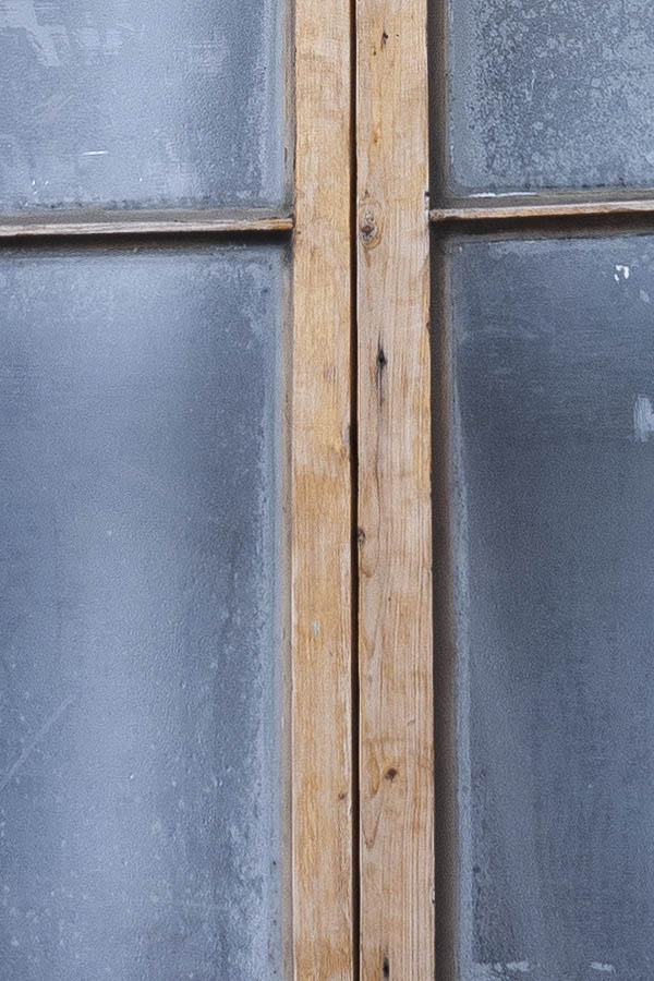 Photo 19020: Unpainted window with three frames and six panes