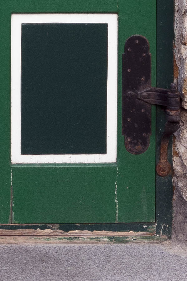 Photo 19883: Panelled, formed, green, white and black double door