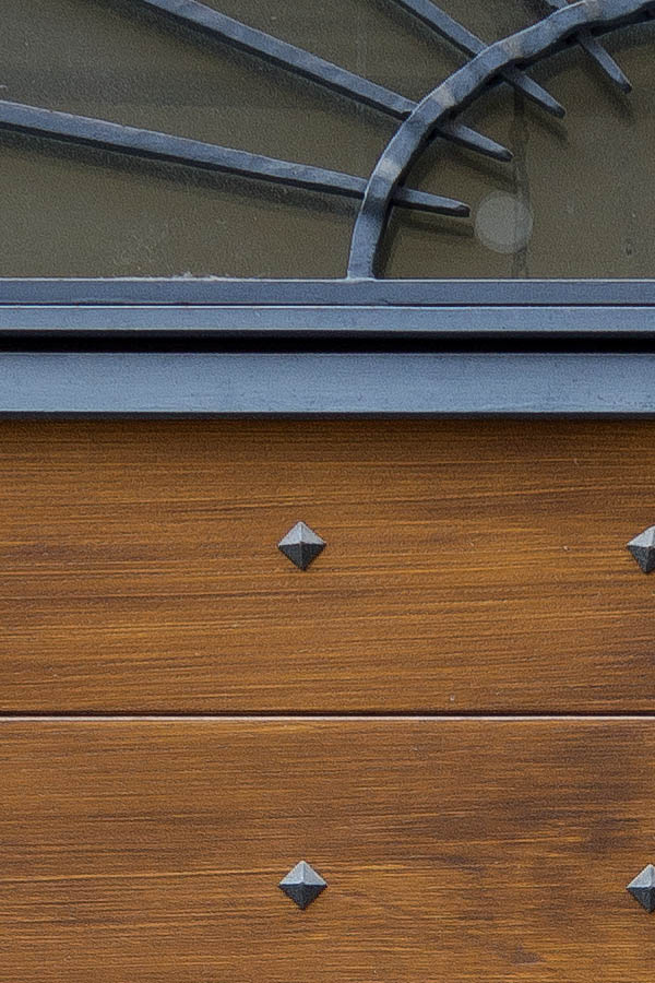 Photo 24987: Oiled gate of horizontal boards with latticed fan light