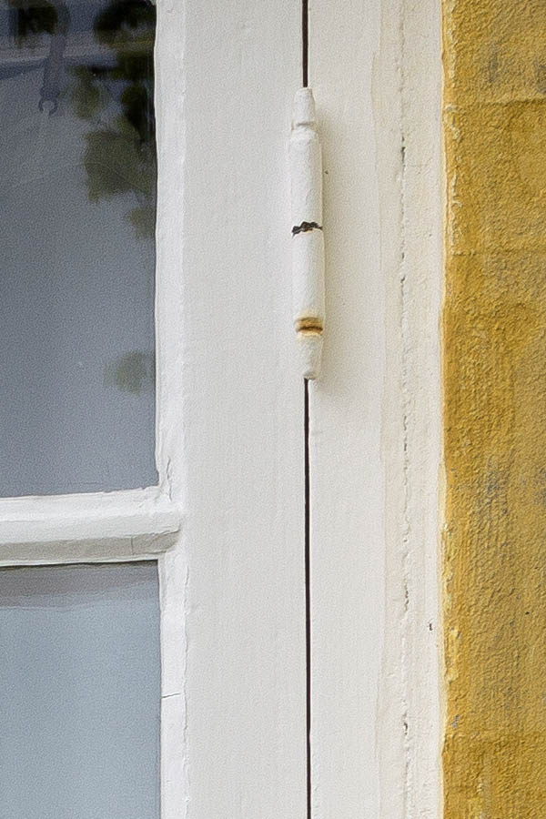 Photo 25126: White window with two frames and 16 panes