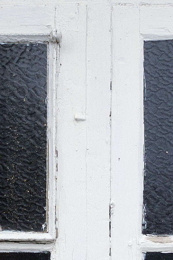 Photo 25130: White window with two frames and six panes