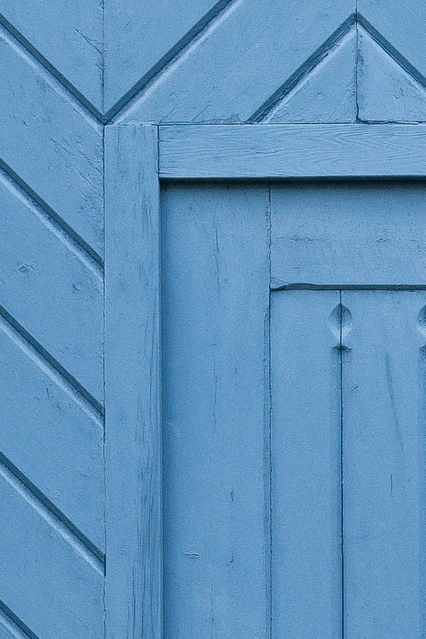 Photo 25271: Light blue gate of diagonally mounted boards with panelled minor door
