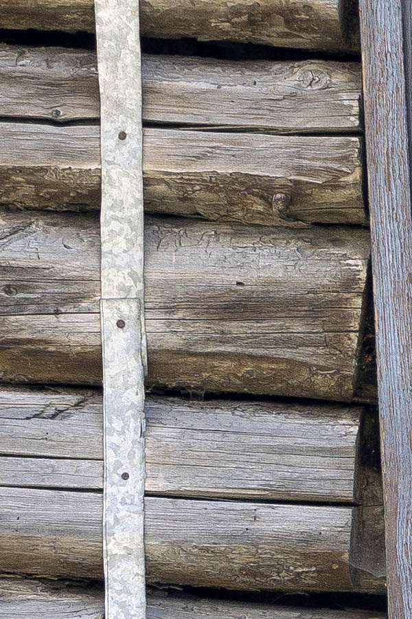 Photo 25447: Grey metal plate door