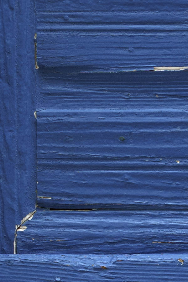 Photo 26692: Worn, blue, panelled half door