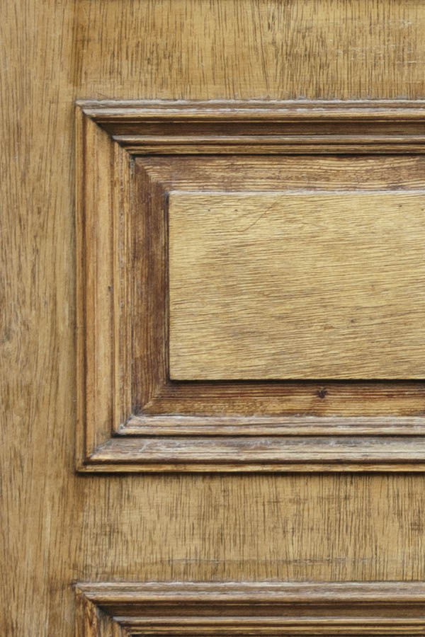 Photo 27078: Panelled, lacquered double door with red frame and fan light