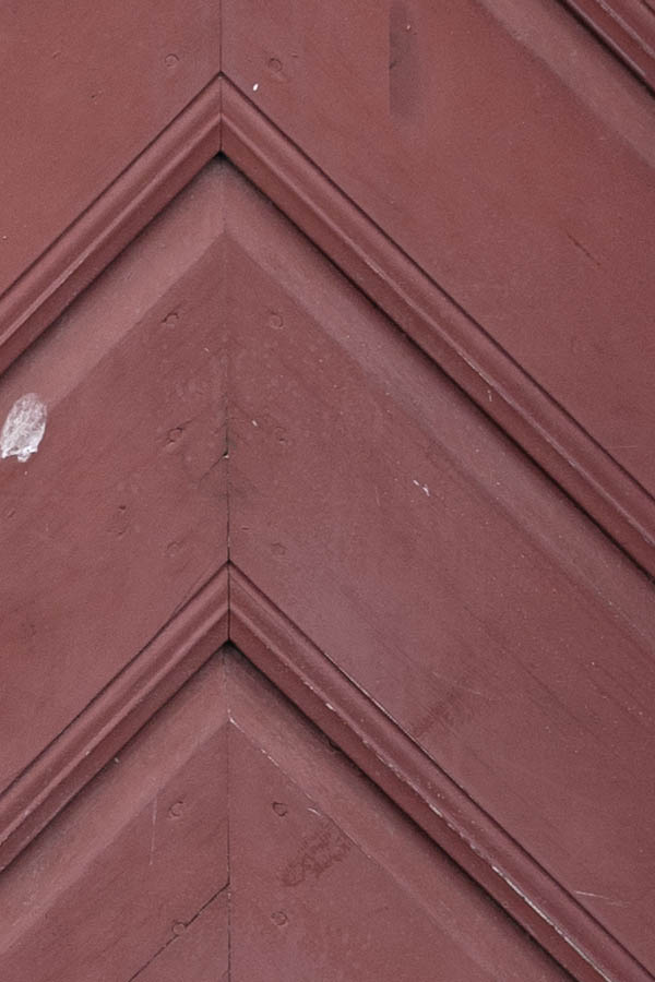 Photo 27278: Brown double door of diagonal boards 