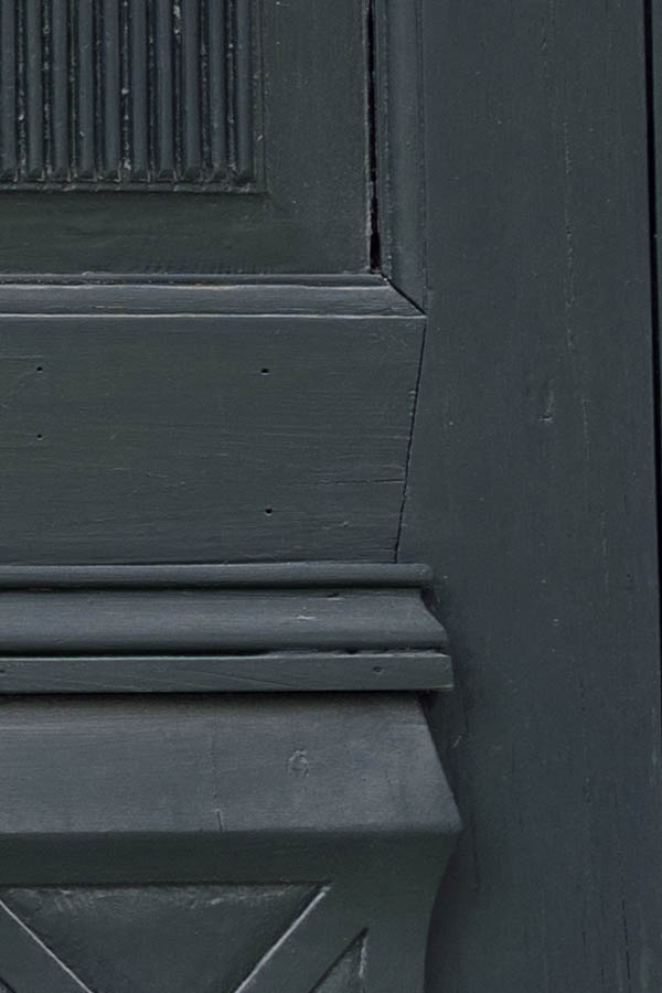 Photo 27306: Carved, panelled, black double door with top window
