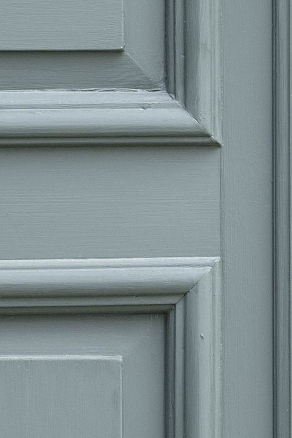 Photo 27318: Grey, panelled, double door