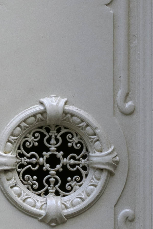 Photo 27386: Carved, panelled, light yellow double door with door lights and fan light