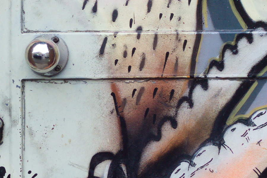 Photo 26148: Metal double door with grafitti in white, purple, violet and orange