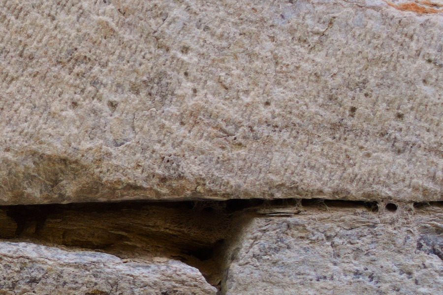Photo 27459: Stone wall with grey and light yellow stones
